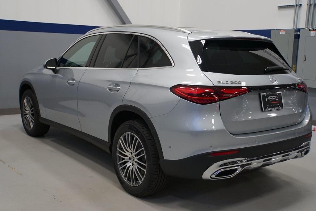 new 2025 Mercedes-Benz GLC 300 car, priced at $59,955