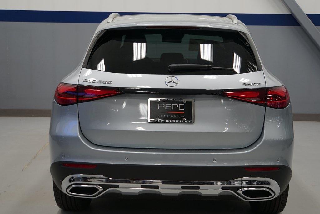 new 2025 Mercedes-Benz GLC 300 car, priced at $59,955