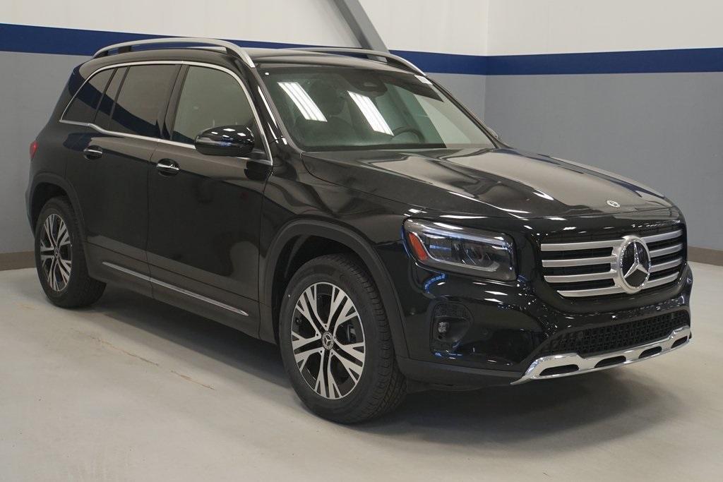 new 2024 Mercedes-Benz GLB 250 car, priced at $53,215