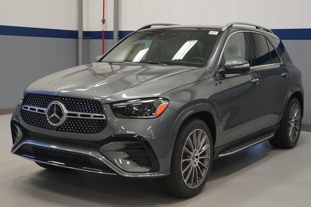 new 2025 Mercedes-Benz GLE 450 car, priced at $84,635