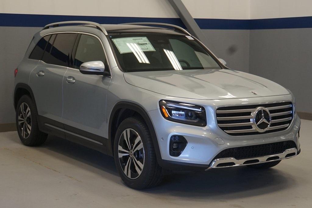 new 2025 Mercedes-Benz GLB 250 car, priced at $54,335