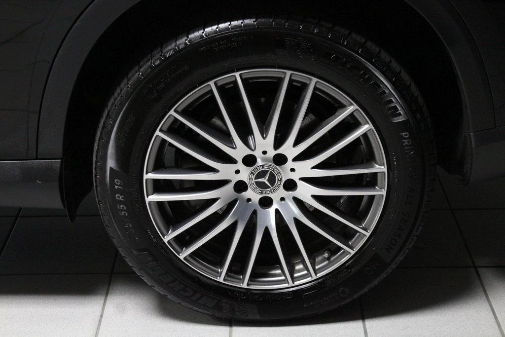 used 2025 Mercedes-Benz GLC 300 car, priced at $53,392