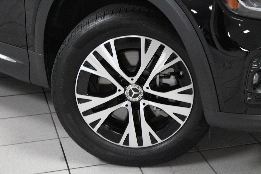 used 2025 Mercedes-Benz GLB 250 car, priced at $44,605