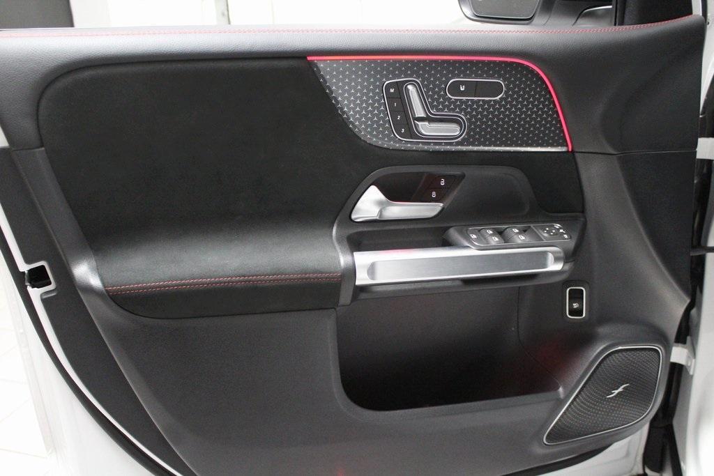 used 2025 Mercedes-Benz GLB 250 car, priced at $48,595