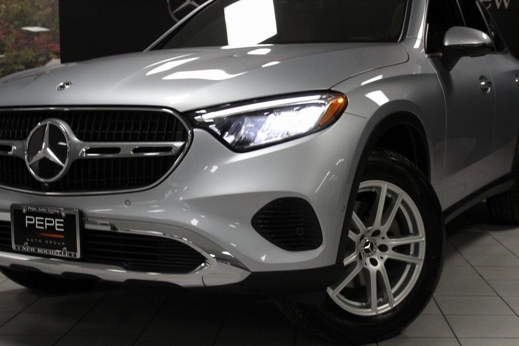 used 2025 Mercedes-Benz GLC 300 car, priced at $50,895