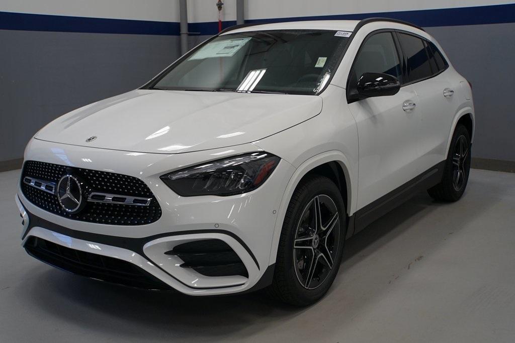 new 2025 Mercedes-Benz GLA 250 car, priced at $52,095