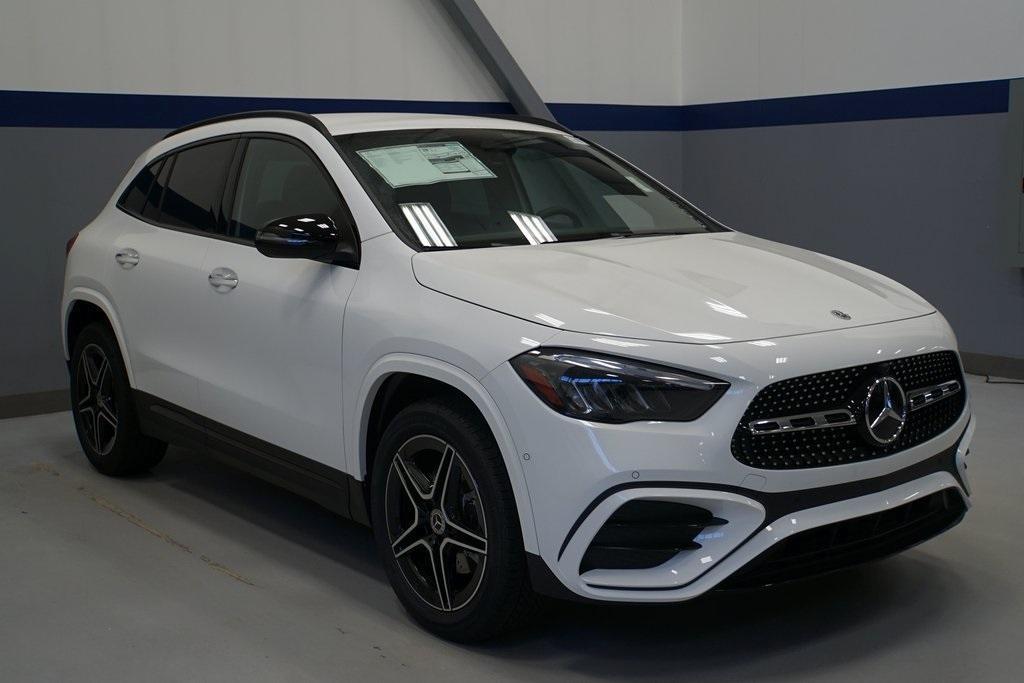 new 2025 Mercedes-Benz GLA 250 car, priced at $52,095