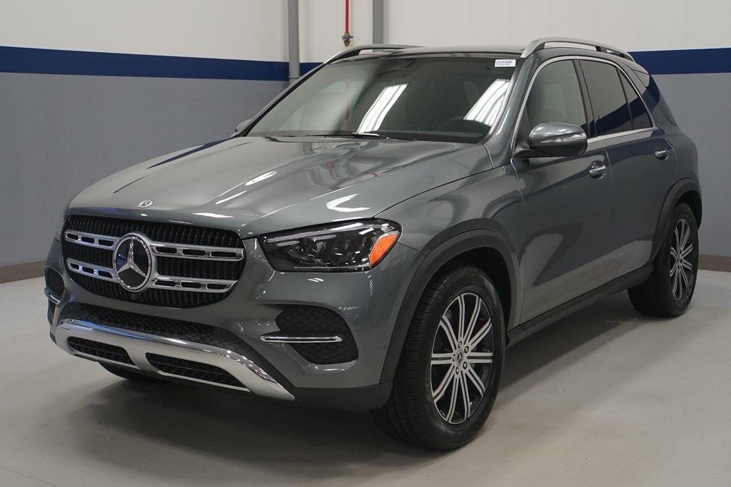 new 2025 Mercedes-Benz GLE 450 car, priced at $77,095