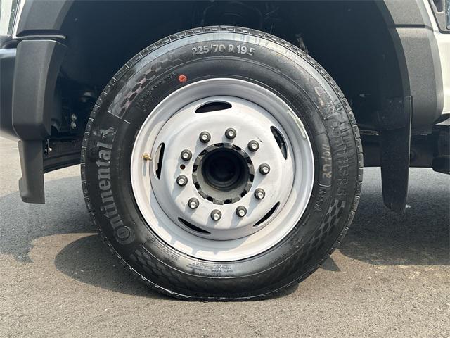 new 2024 Ford F-450 car, priced at $75,395