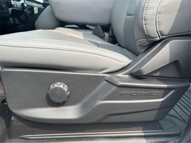 new 2024 Ford F-450 car, priced at $75,395
