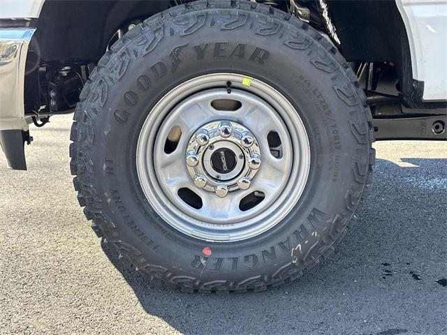 new 2025 Ford F-350 car, priced at $53,715