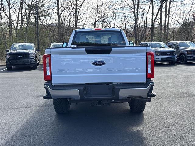 new 2025 Ford F-350 car, priced at $55,215