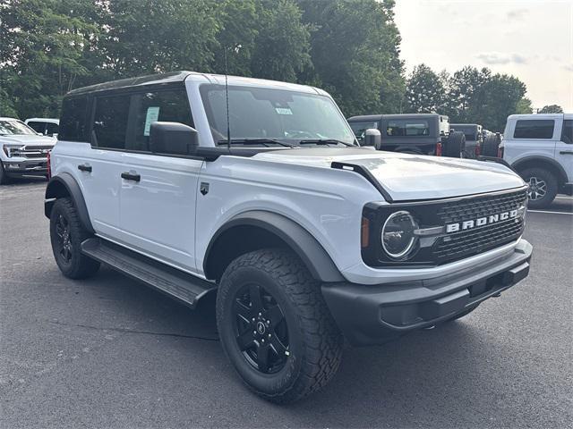 new 2025 Ford Bronco car, priced at $44,627