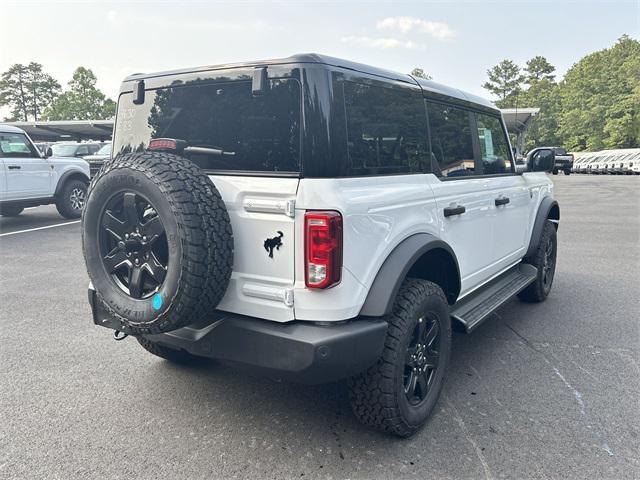 new 2025 Ford Bronco car, priced at $44,627