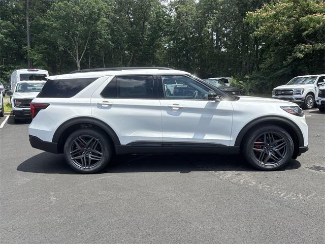 new 2025 Ford Explorer car, priced at $59,106