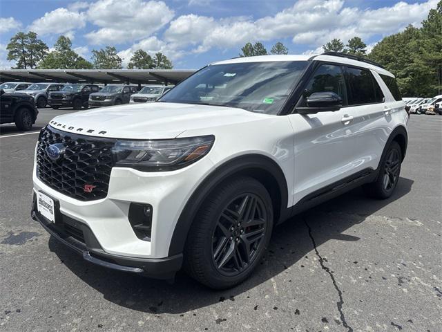new 2025 Ford Explorer car, priced at $59,106