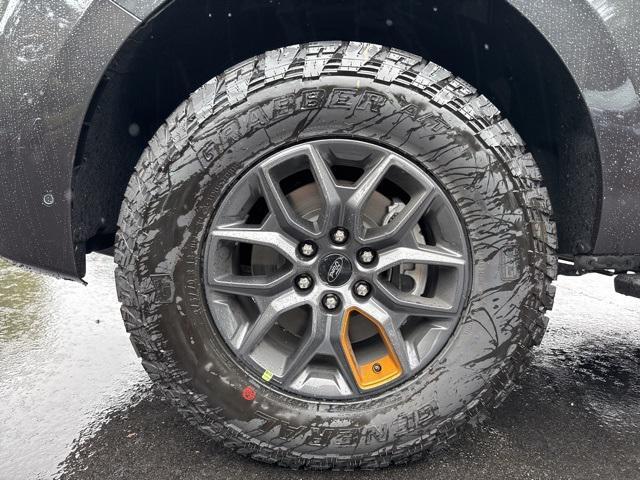 new 2025 Ford Expedition car, priced at $80,040