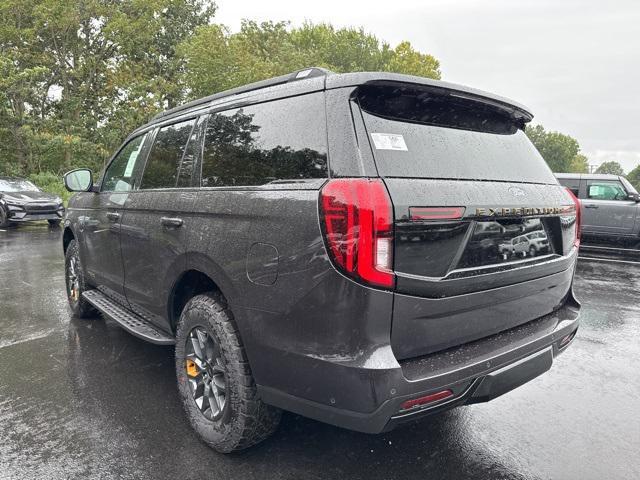 new 2025 Ford Expedition car, priced at $80,040