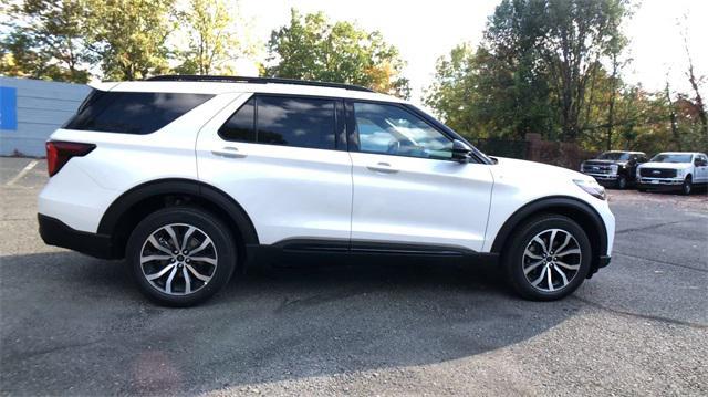 new 2025 Ford Explorer car, priced at $45,905