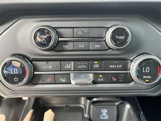 new 2025 Ford Bronco car, priced at $44,983