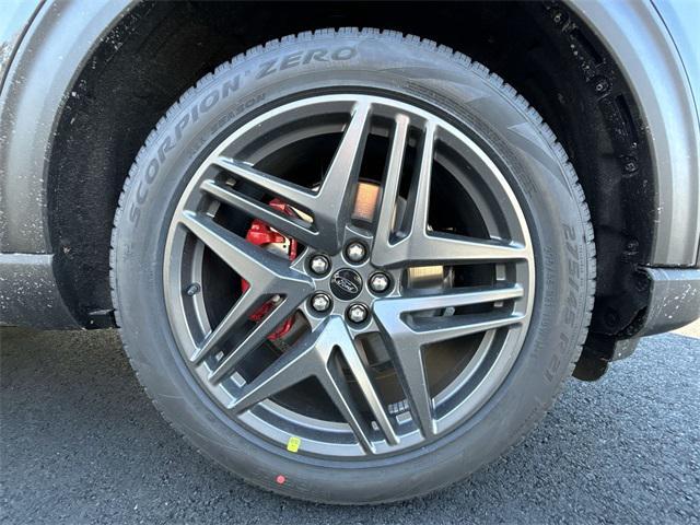 new 2025 Ford Explorer car, priced at $53,661