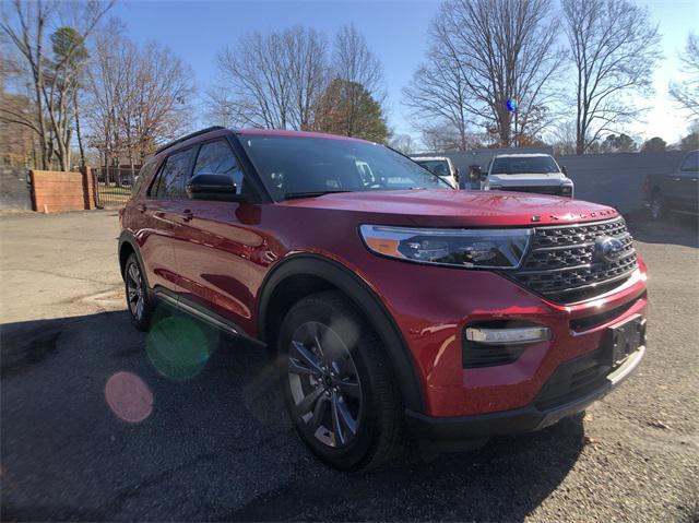 used 2024 Ford Explorer car, priced at $40,989