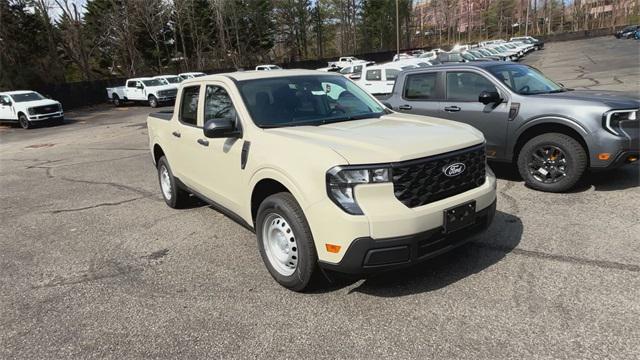 new 2025 Ford Maverick car, priced at $28,465