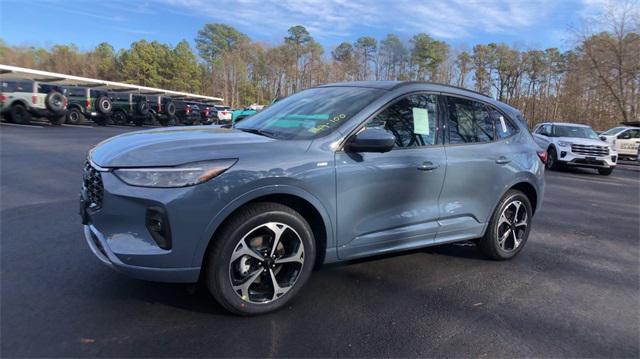 new 2025 Ford Escape car, priced at $37,885