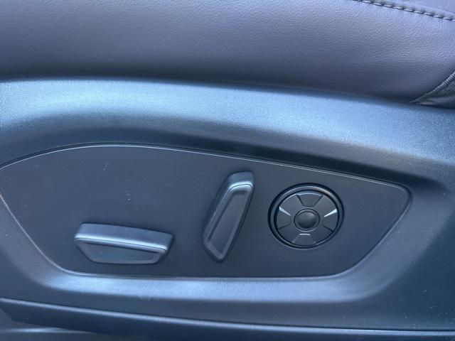 new 2025 Ford Explorer car, priced at $59,064