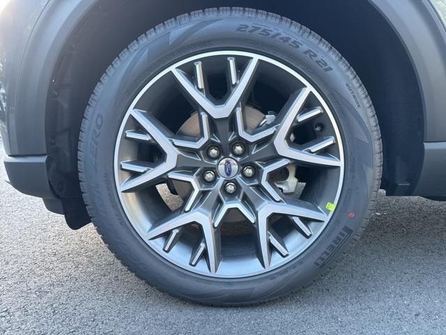 new 2025 Ford Explorer car, priced at $59,064