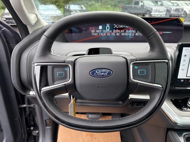 new 2025 Ford Expedition car, priced at $76,440