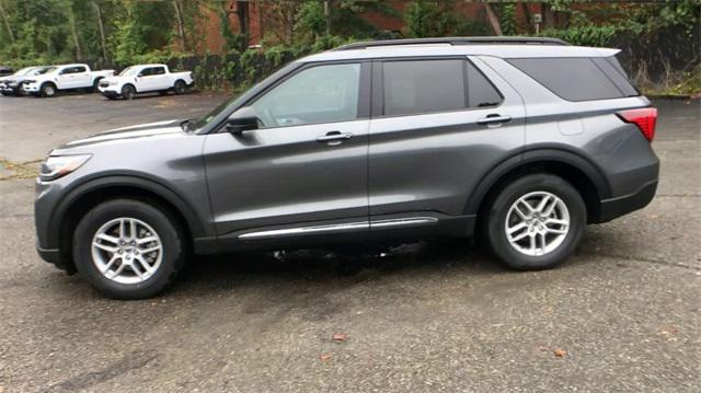 new 2025 Ford Explorer car, priced at $40,350