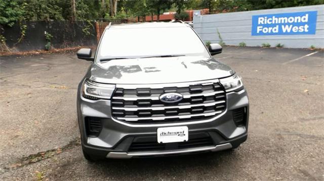 new 2025 Ford Explorer car, priced at $40,350