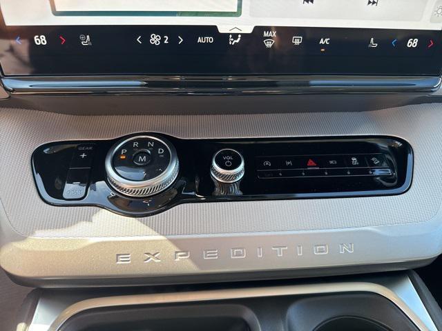 new 2025 Ford Expedition Max car, priced at $73,340