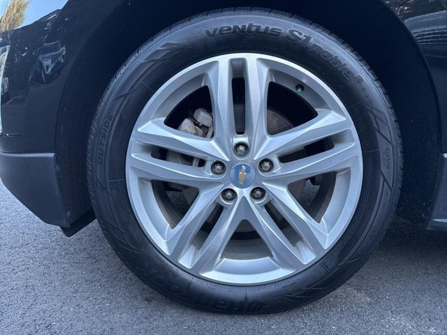 used 2020 Chevrolet Equinox car, priced at $21,174