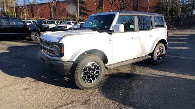 new 2024 Ford Bronco car, priced at $45,090