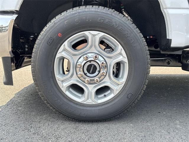 new 2025 Ford F-250 car, priced at $56,310