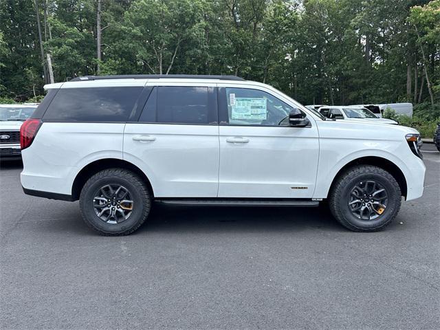 new 2025 Ford Expedition car, priced at $87,260