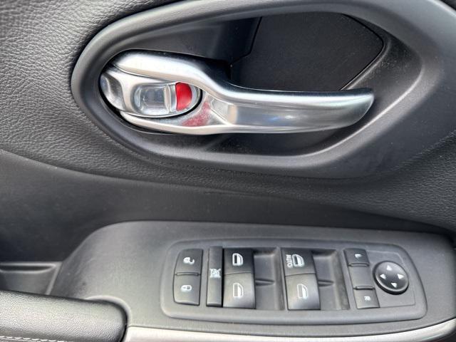 used 2019 Jeep Cherokee car, priced at $9,888