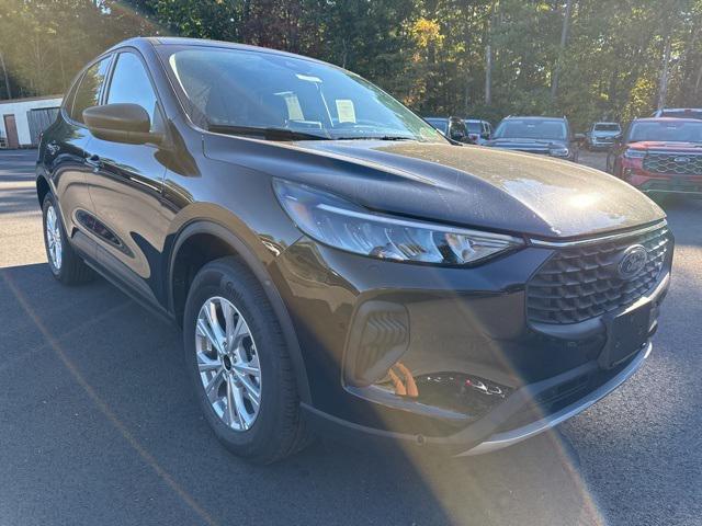 new 2025 Ford Escape car, priced at $30,445