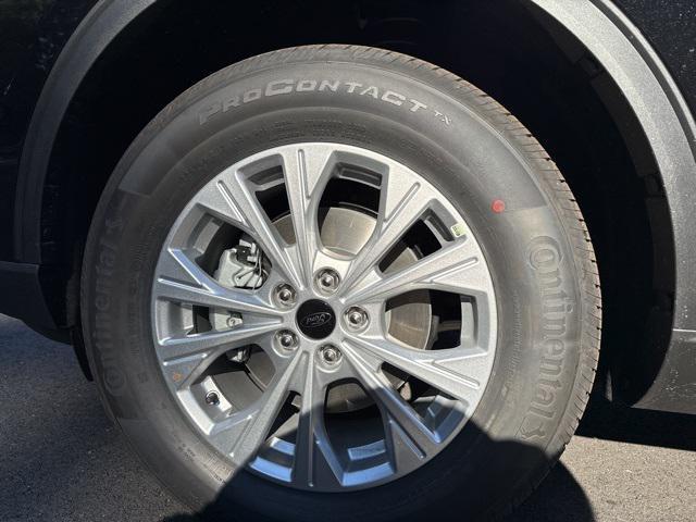new 2025 Ford Escape car, priced at $30,445
