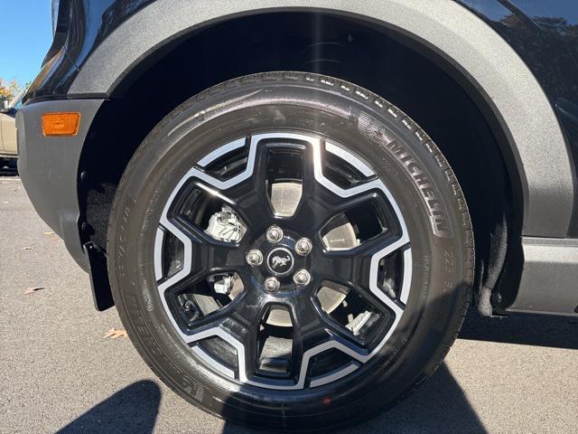 new 2025 Ford Bronco Sport car, priced at $36,902