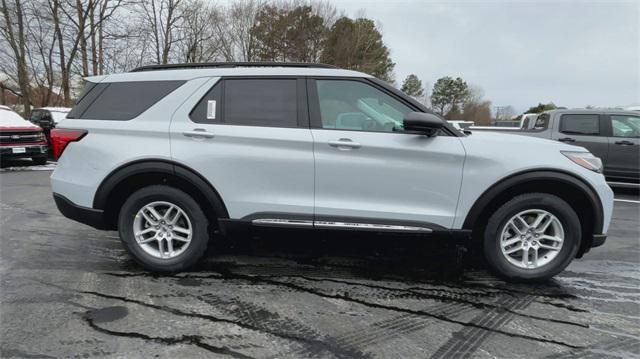 new 2025 Ford Explorer car, priced at $39,950