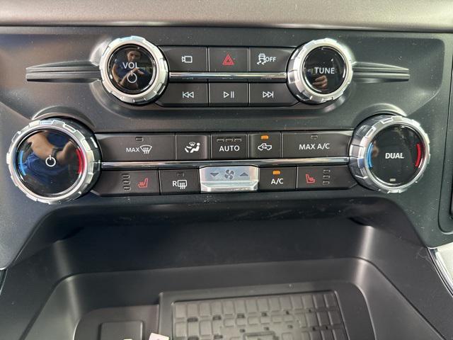 new 2025 Ford F-150 car, priced at $54,116