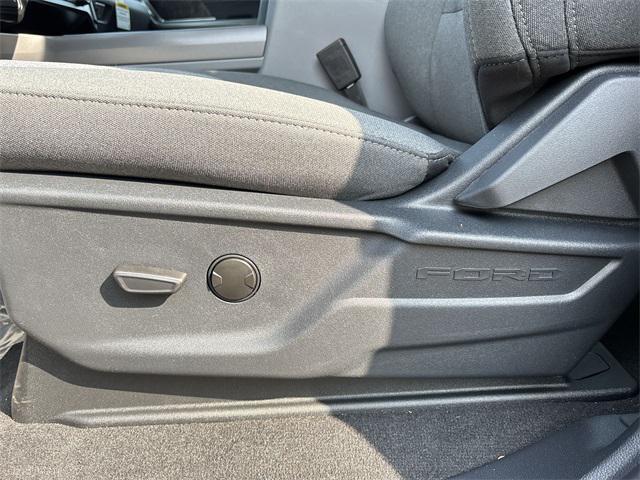 new 2025 Ford F-250 car, priced at $65,580