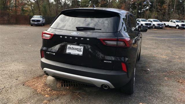 used 2025 Ford Escape car, priced at $30,103