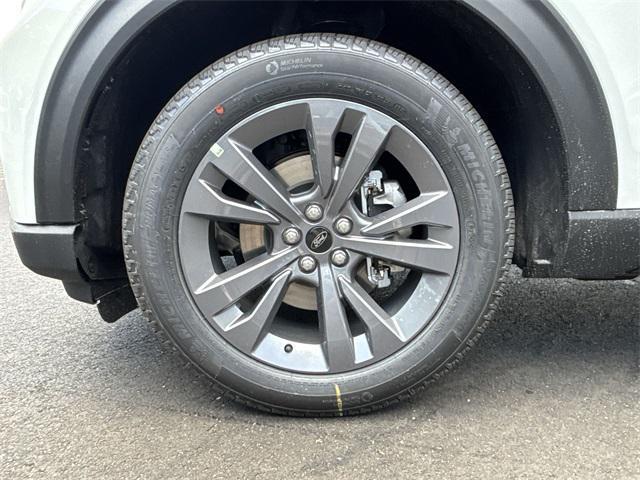 new 2025 Ford Explorer car, priced at $46,937