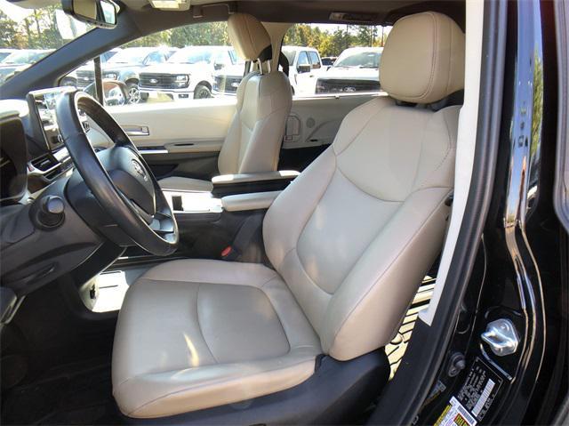 used 2023 Toyota Sienna car, priced at $43,073