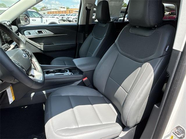 new 2025 Ford Explorer car, priced at $43,105