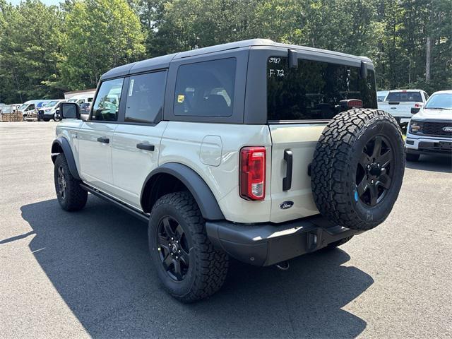 new 2025 Ford Bronco car, priced at $51,260